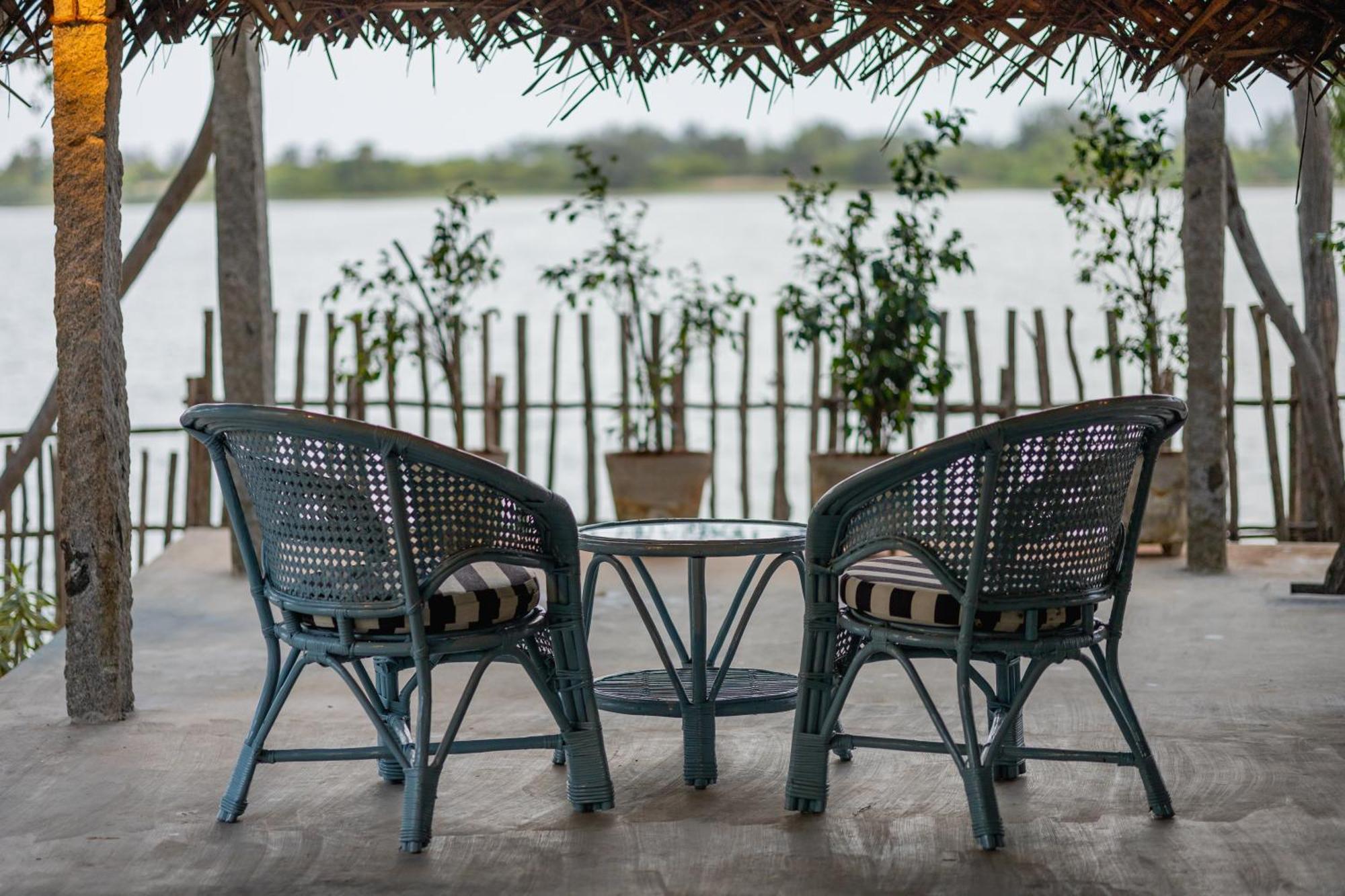 The Alampara Resort - Luxury Boutique Glamping & Water Sports Cheyūr Exteriör bild